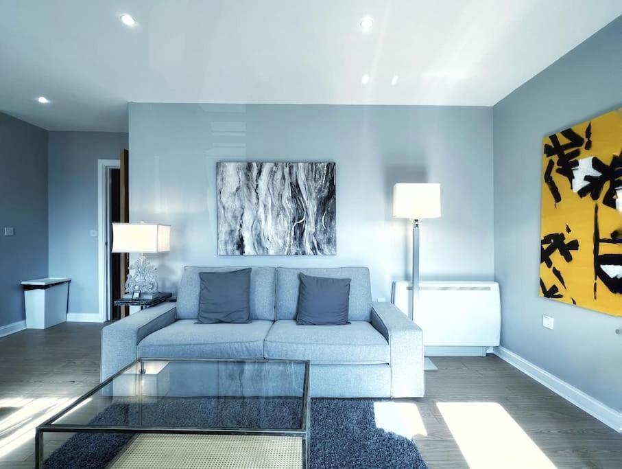 New Luxurious And Business Apt Swansea Exterior foto