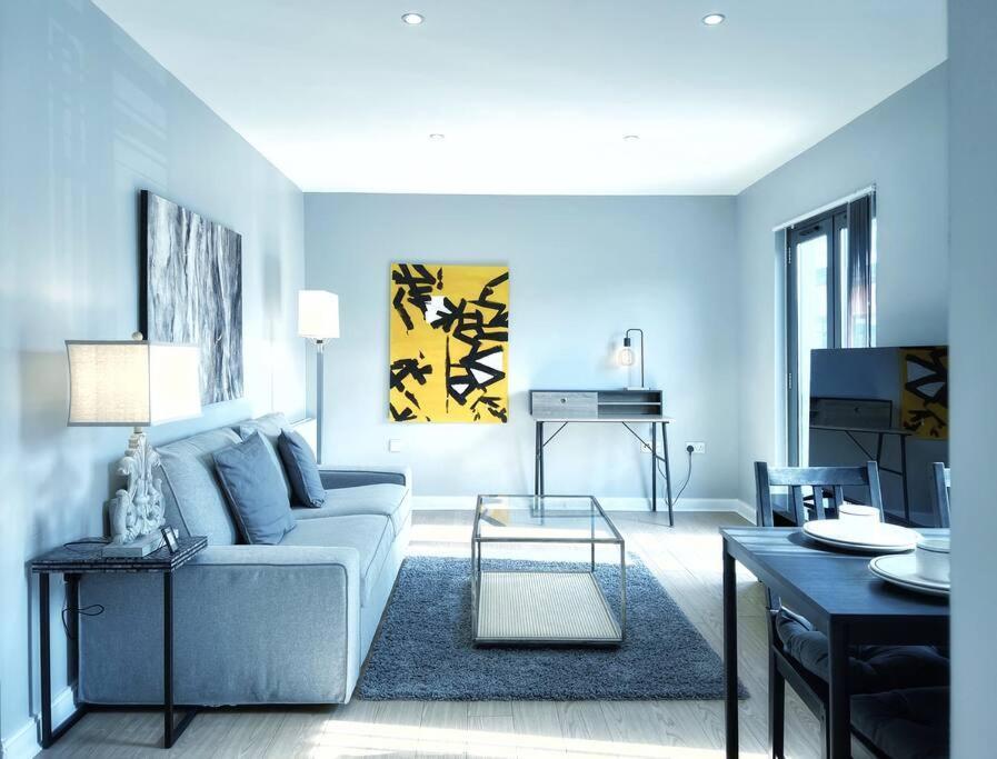 New Luxurious And Business Apt Swansea Exterior foto